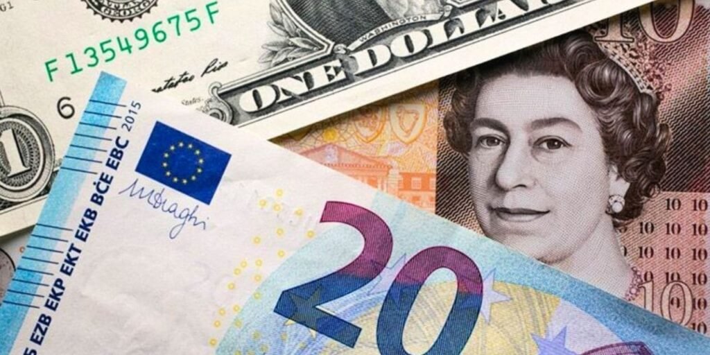 Dolar, euro, sterlin: Üç kur aynı anda rekor tazeledi!