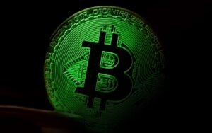 Fonlama oranları ve Bitcoin hareketi dip sinyali veriyor: K33 analizi!